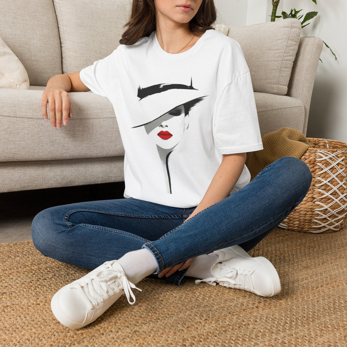 Abstract Woman in Hat Graphic T-Shirt – Modern Minimalist Art Tee